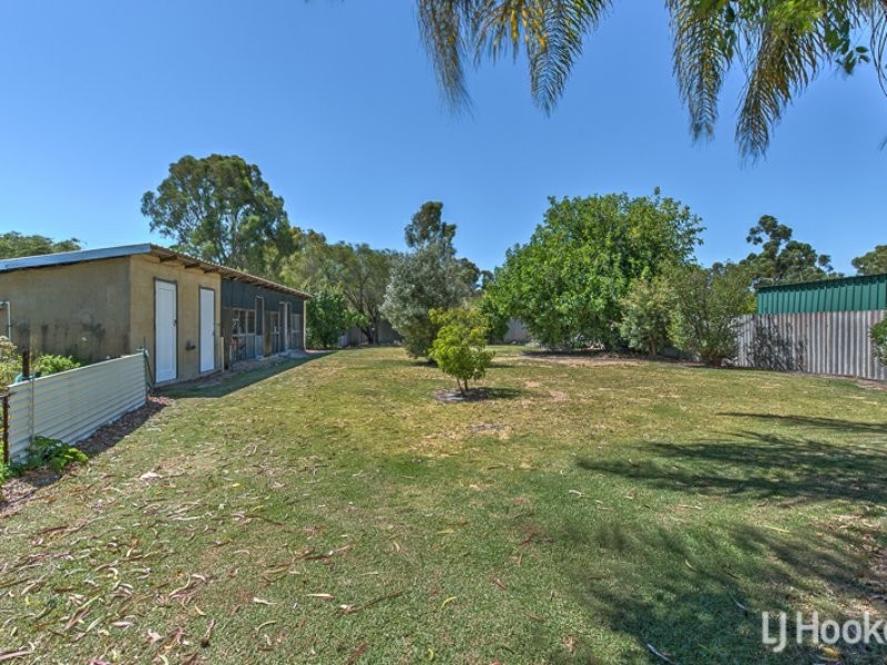 825 Armadale Road, Forrestdale WA 6112