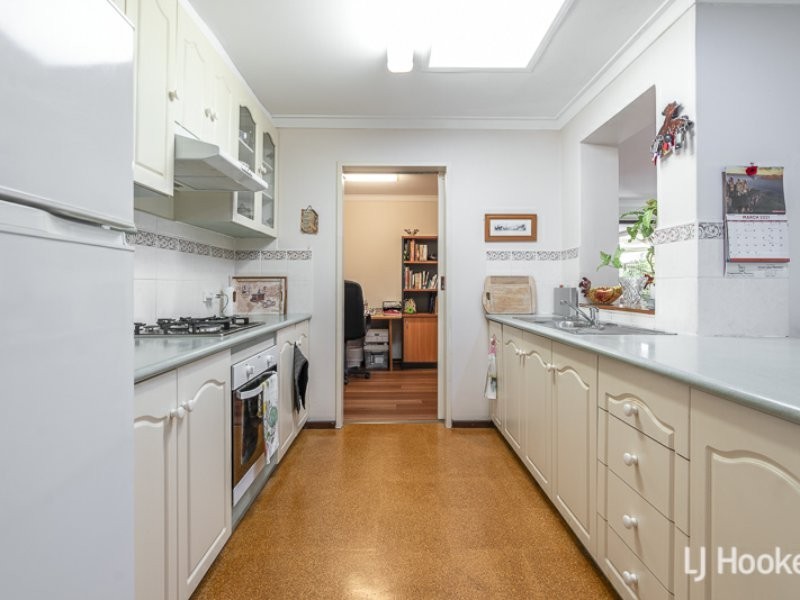48 Grainger Way, Thornlie WA 6108