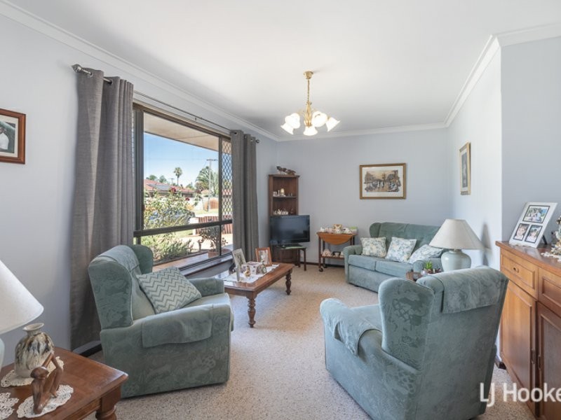 48 Grainger Way, Thornlie WA 6108