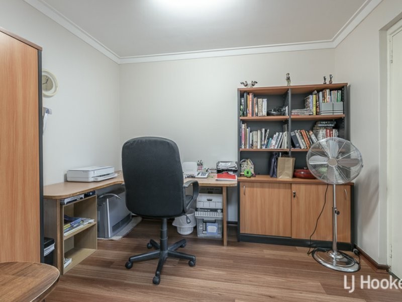 48 Grainger Way, Thornlie WA 6108