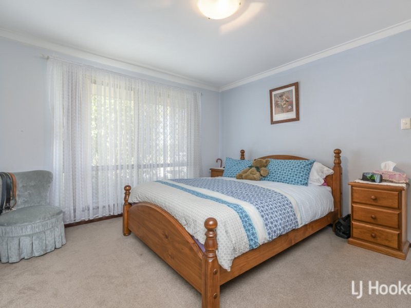 48 Grainger Way, Thornlie WA 6108