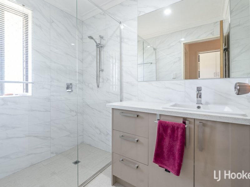 48 Grainger Way, Thornlie WA 6108