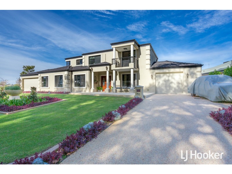 51 Welbeck Road, Canning Vale WA 6155