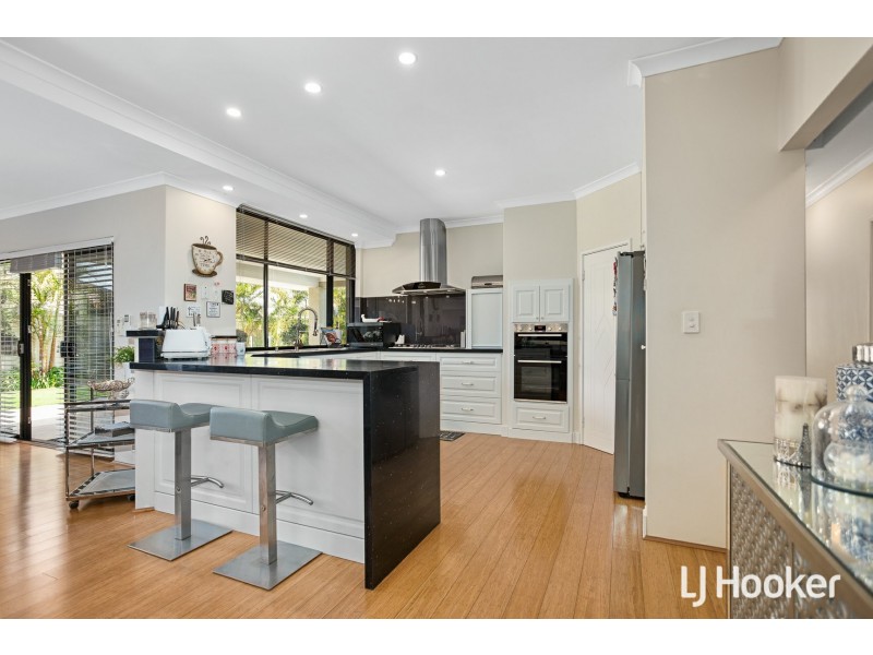51 Welbeck Road, Canning Vale WA 6155