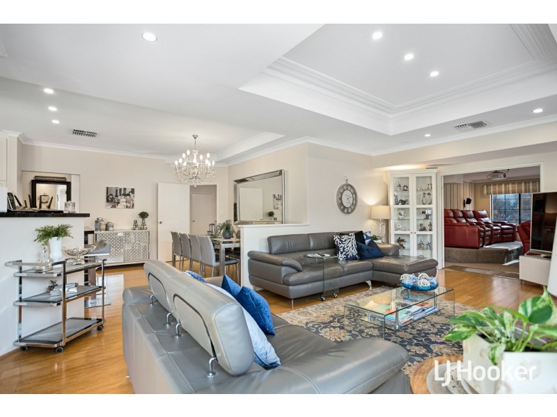 51 Welbeck Road, Canning Vale WA 6155