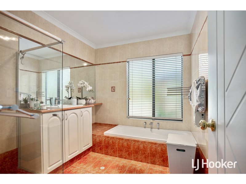 51 Welbeck Road, Canning Vale WA 6155