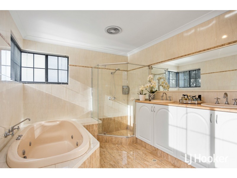 51 Welbeck Road, Canning Vale WA 6155