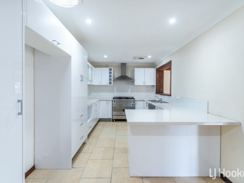 20 Sutherland Drive, Thornlie WA 6108