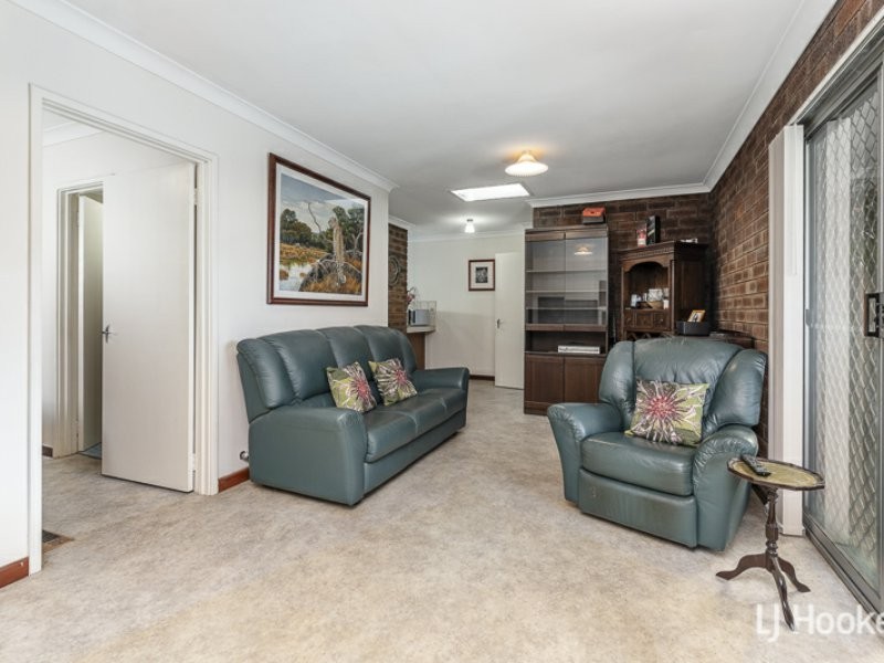 44 Lyrebird Way, Thornlie WA 6108