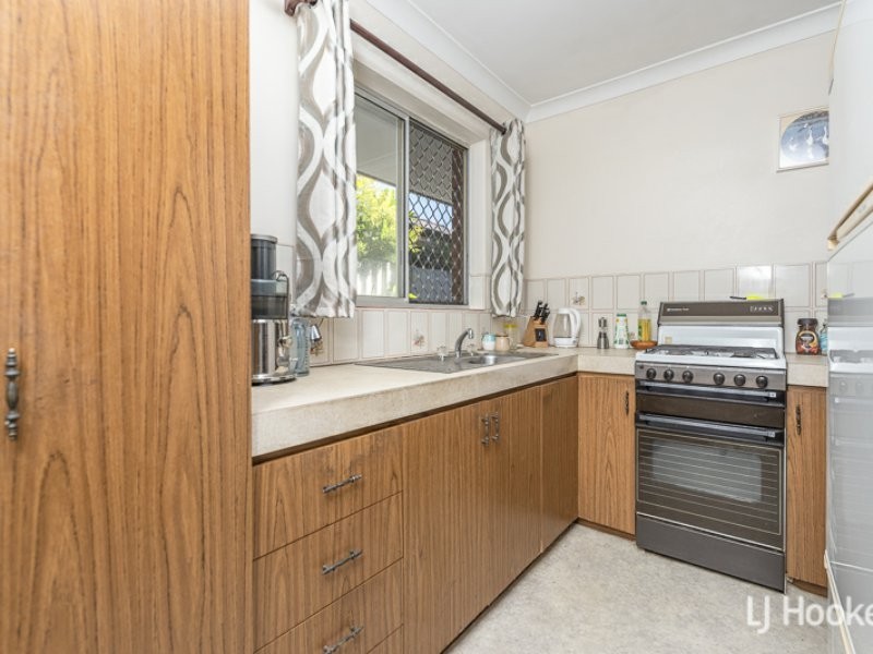 44 Lyrebird Way, Thornlie WA 6108