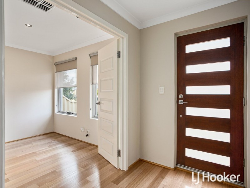 11 Goldfinch Bend, Harrisdale WA 6112