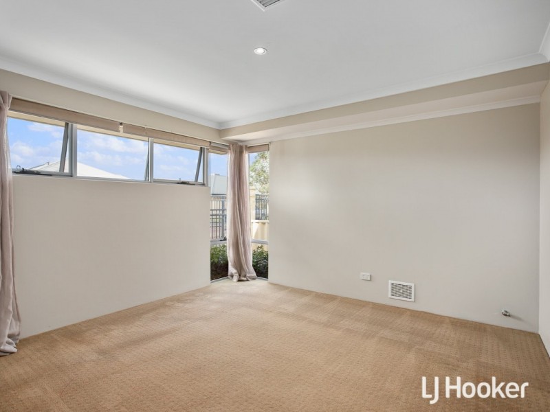 11 Goldfinch Bend, Harrisdale WA 6112