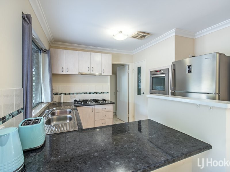 9 Chevalier Way, Thornlie WA 6108