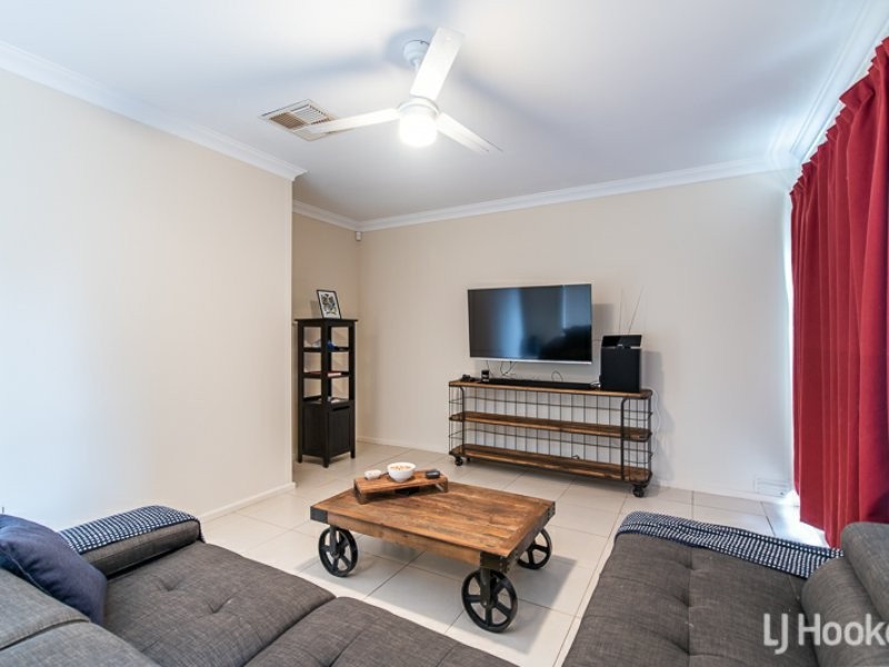 9 Chevalier Way, Thornlie WA 6108