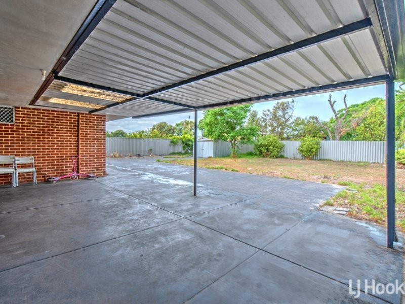 9 Chevalier Way, Thornlie WA 6108