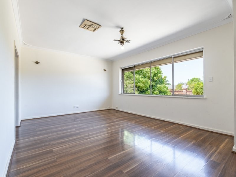 19 Yale Road, Thornlie WA 6108