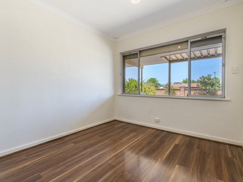 19 Yale Road, Thornlie WA 6108