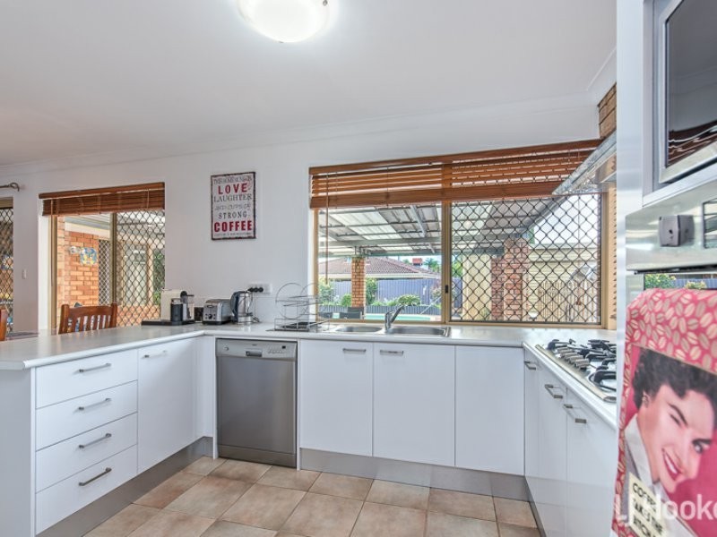 33 Timbercrest Road, Thornlie WA 6108