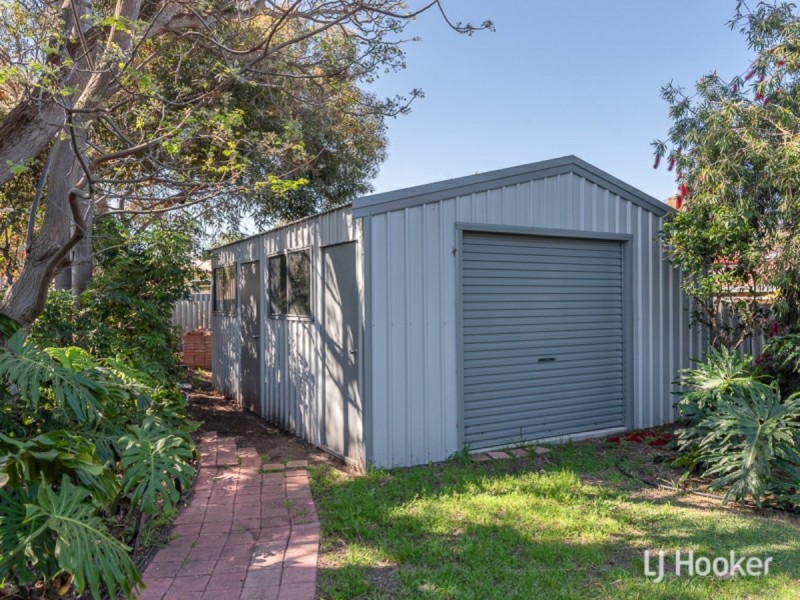 16 Kelvedon Way, Huntingdale WA 6110