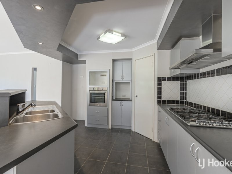 7 Blade Road, Canning Vale WA 6155