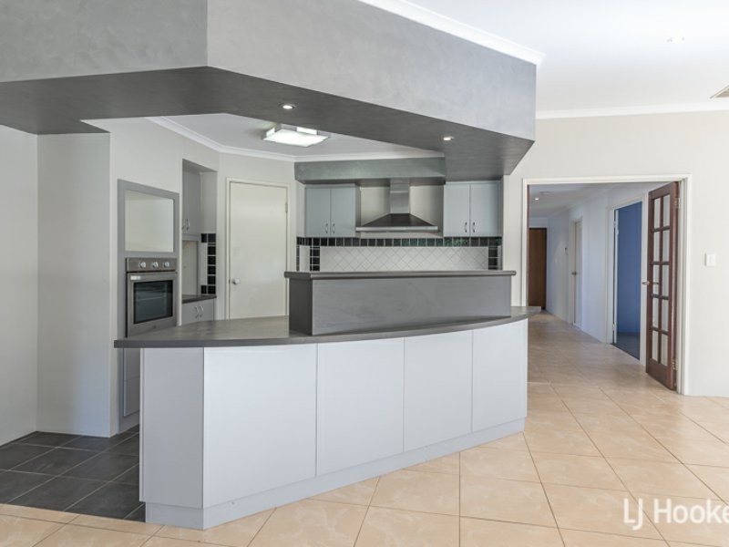 7 Blade Road, Canning Vale WA 6155