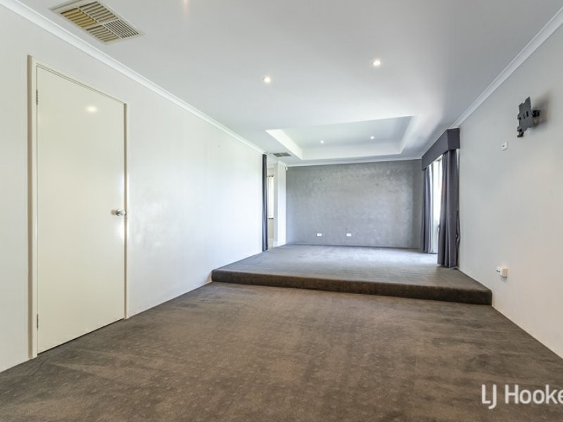 7 Blade Road, Canning Vale WA 6155