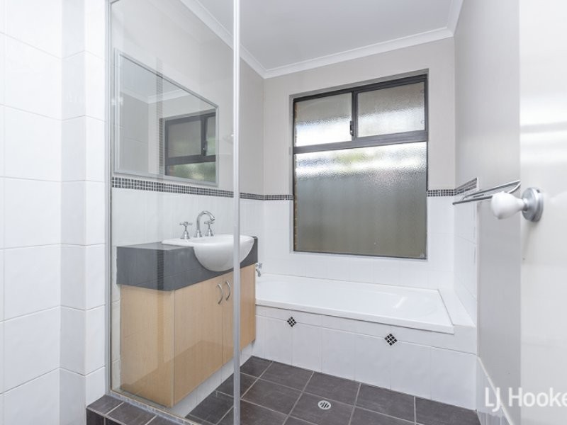 7 Blade Road, Canning Vale WA 6155