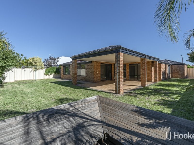 7 Blade Road, Canning Vale WA 6155