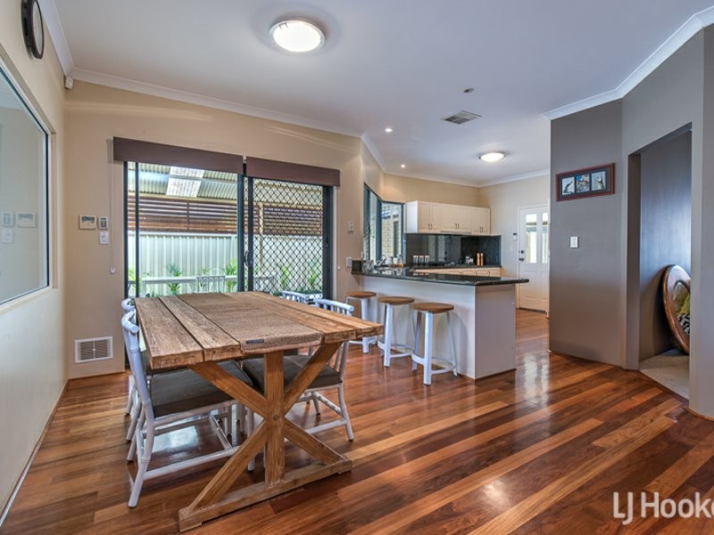 5 Manderstone Way, Canning Vale WA 6155