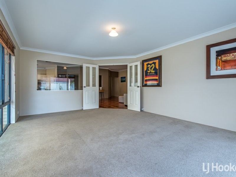 5 Manderstone Way, Canning Vale WA 6155