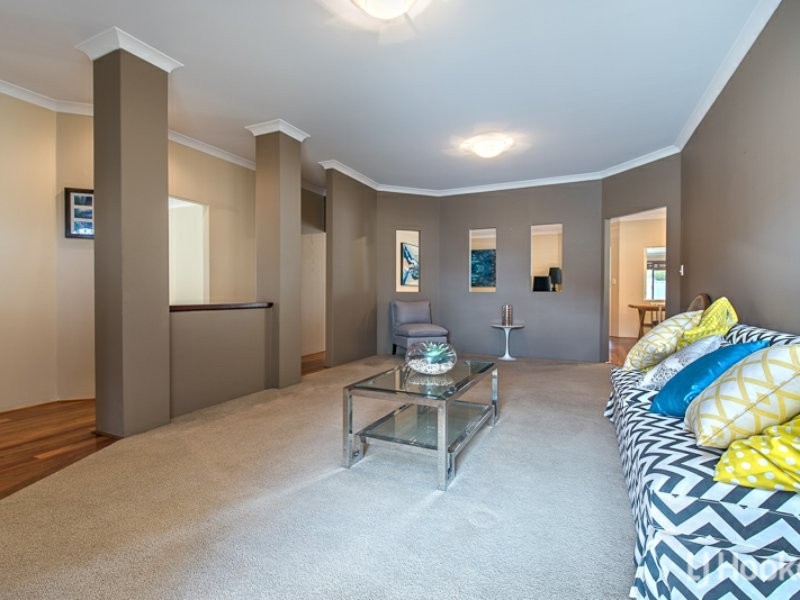 5 Manderstone Way, Canning Vale WA 6155