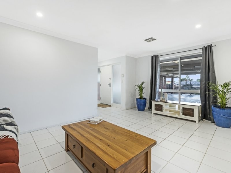 1 Gunn Court, Thornlie WA 6108