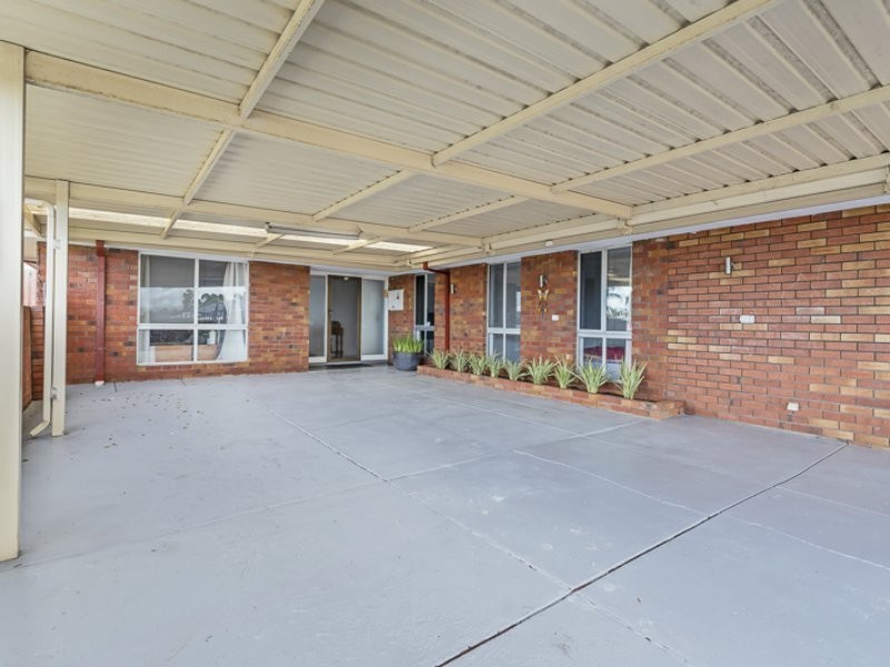 1 Gunn Court, Thornlie WA 6108