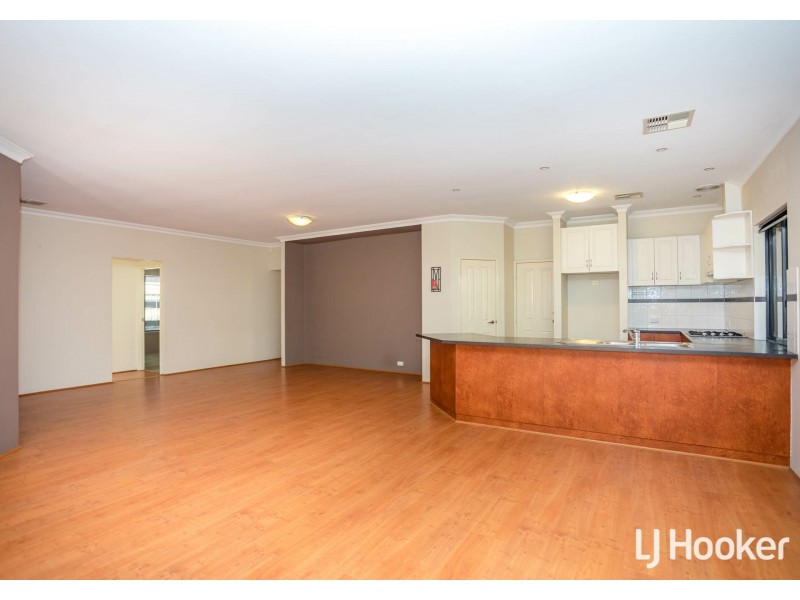 14 Dupont Way, Canning Vale WA 6155