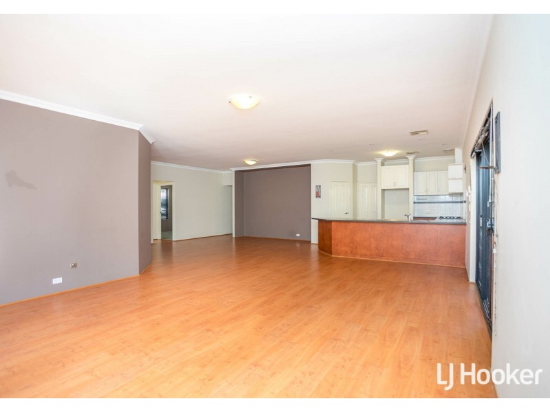 14 Dupont Way, Canning Vale WA 6155