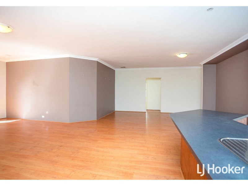 14 Dupont Way, Canning Vale WA 6155