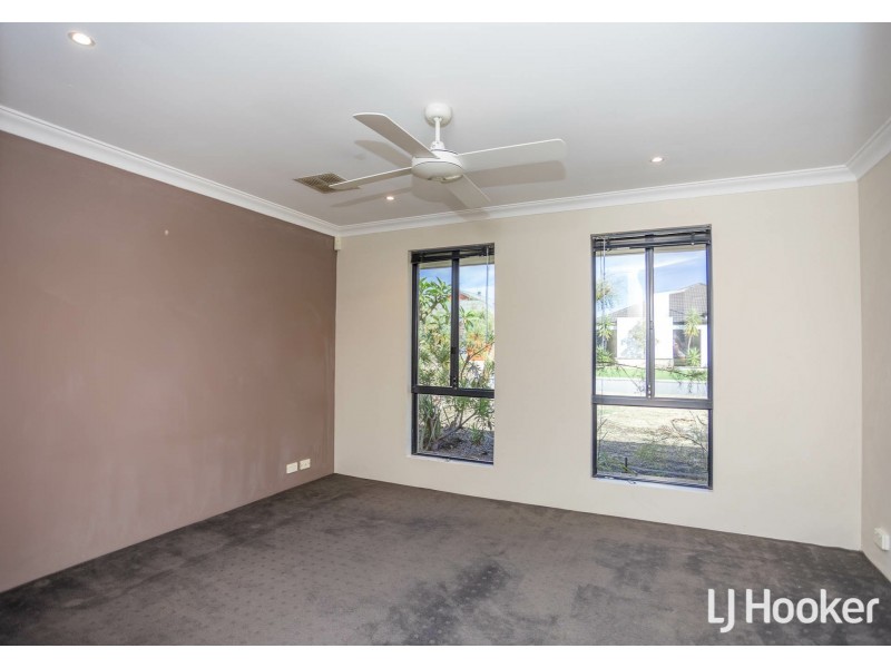 14 Dupont Way, Canning Vale WA 6155