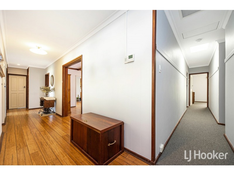 9 Regency Drive, Thornlie WA 6108