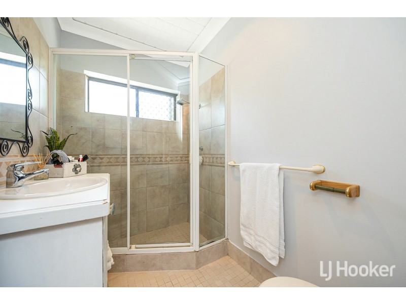 9 Regency Drive, Thornlie WA 6108