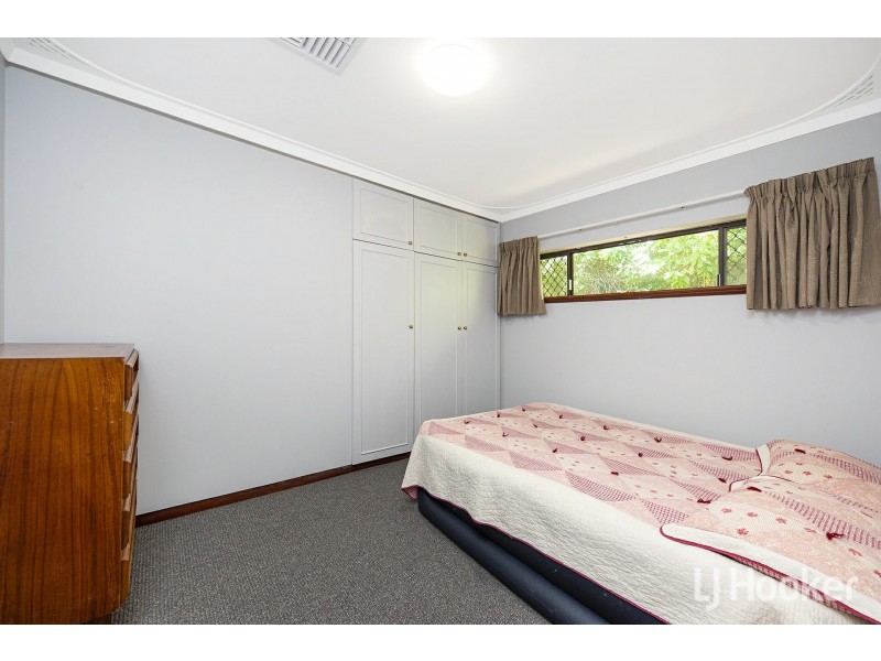 9 Regency Drive, Thornlie WA 6108