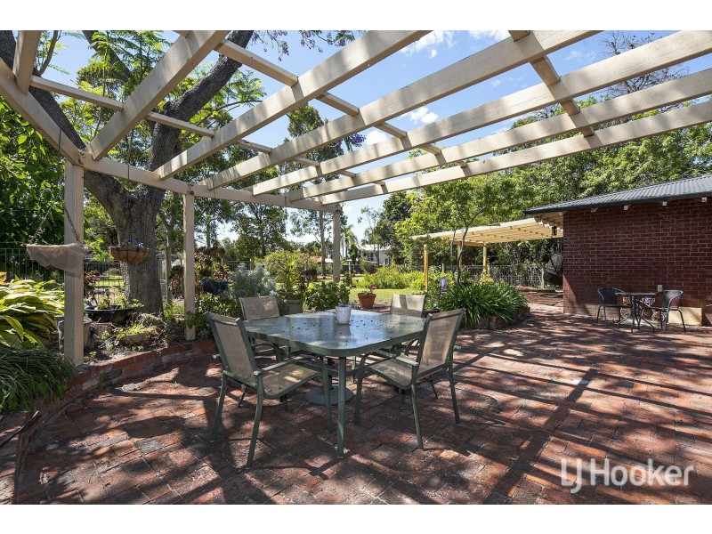 9 Regency Drive, Thornlie WA 6108