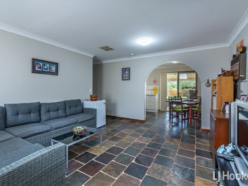 13 Storey Road, Thornlie WA 6108