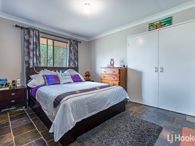 13 Storey Road, Thornlie WA 6108