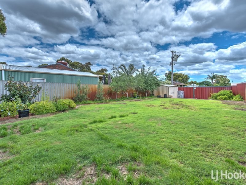 13 Storey Road, Thornlie WA 6108