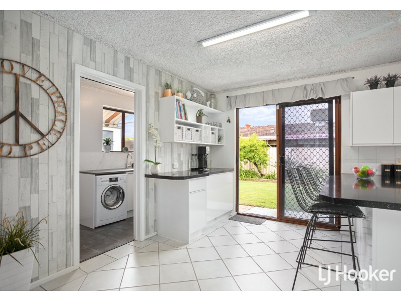 9 Camborne Way, Thornlie WA 6108