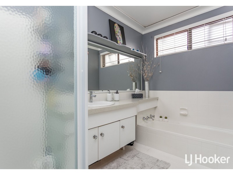 9 Camborne Way, Thornlie WA 6108