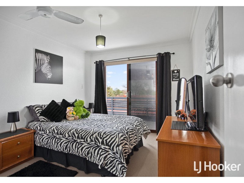 9 Camborne Way, Thornlie WA 6108