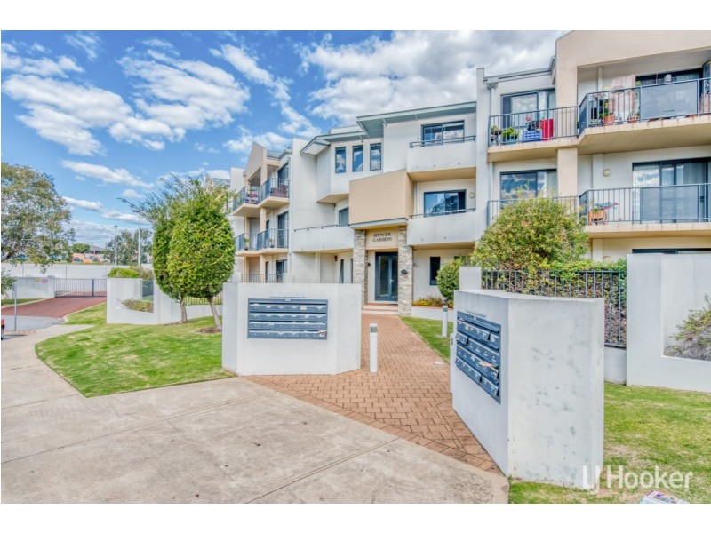 38/17 Southdown Place, Thornlie WA 6108