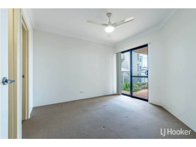 38/17 Southdown Place, Thornlie WA 6108