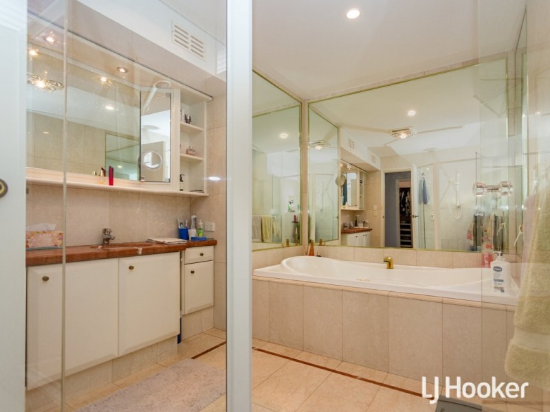 49 Nelson Crescent, Lesmurdie WA 6076